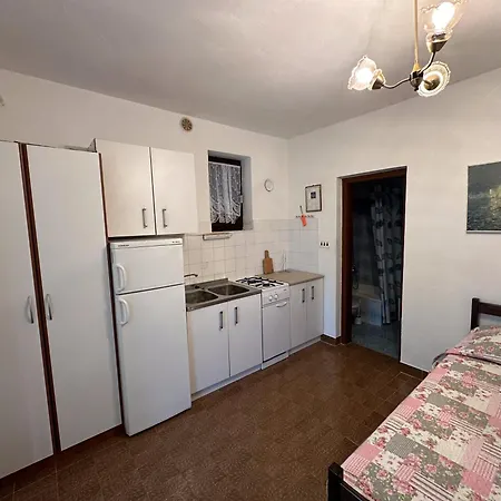 - Sibenik A4 Apartment Zaboric